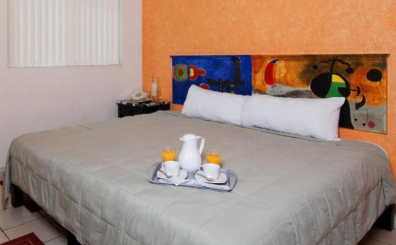 Hotel & Suites Galeria Morelia Esterno foto