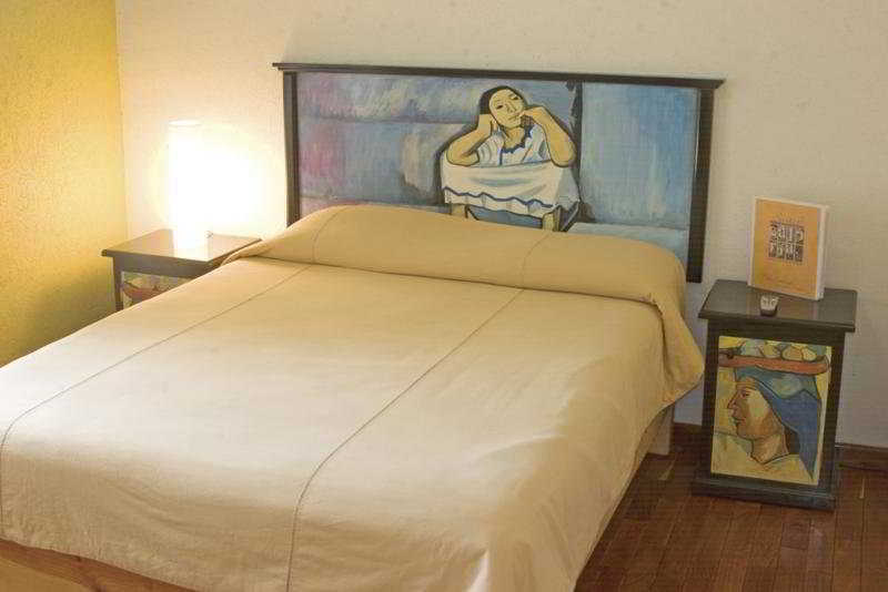 Hotel & Suites Galeria Morelia Esterno foto