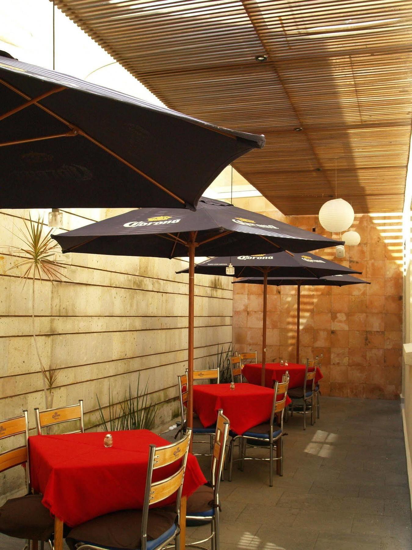 Hotel & Suites Galeria Morelia Esterno foto