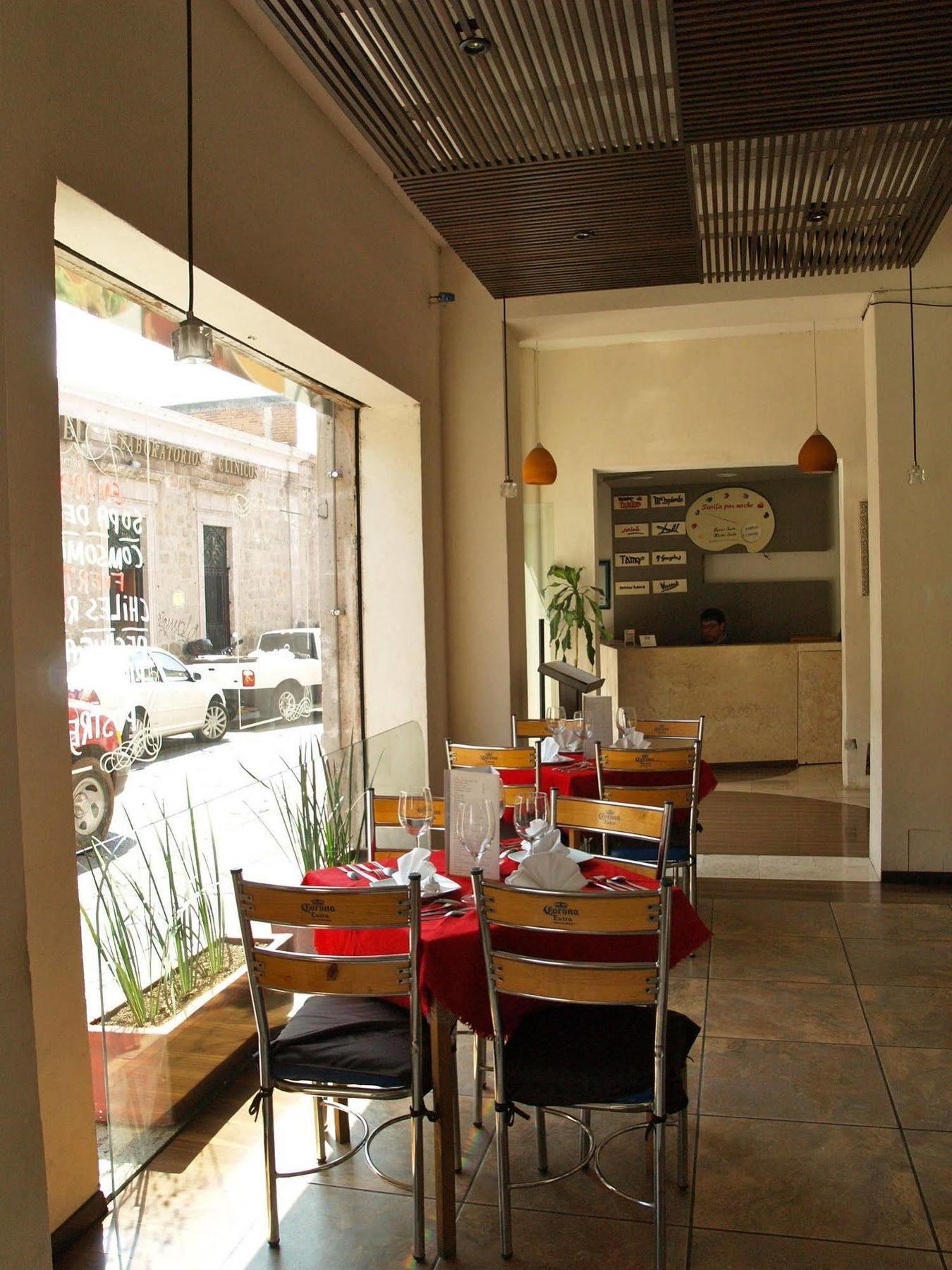 Hotel & Suites Galeria Morelia Esterno foto