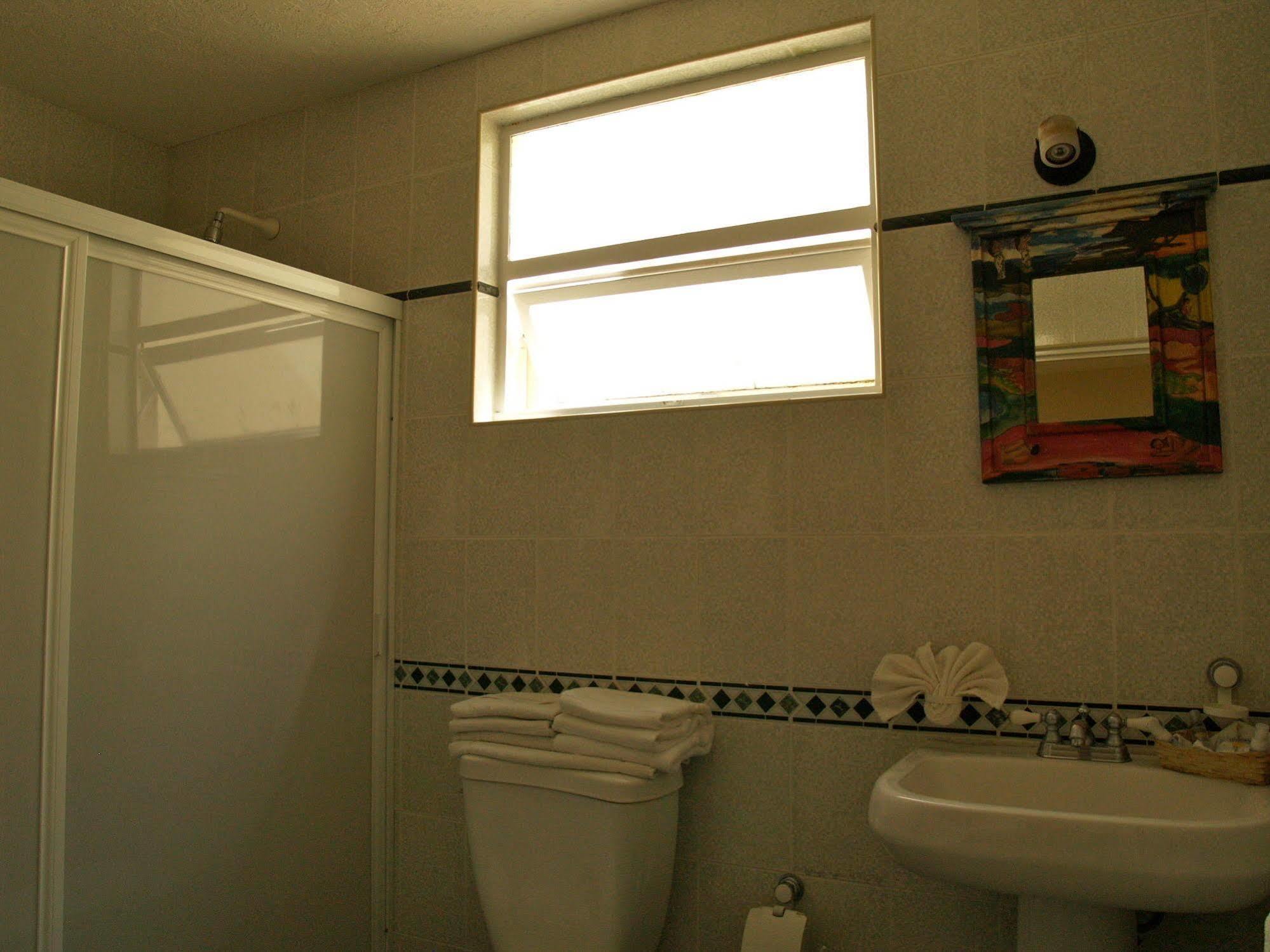 Hotel & Suites Galeria Morelia Esterno foto